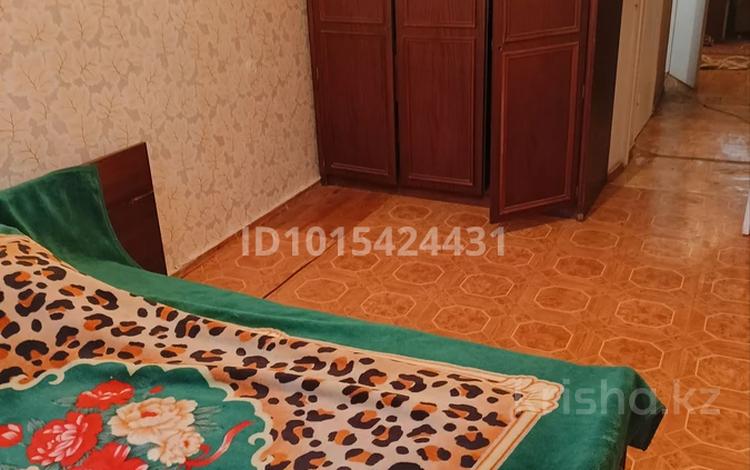 Часть дома · 1 комната · 33 м² · 11 сот., Асфальтная 11 за 120 000 ₸ в Караганде, Казыбек би р-н — фото 2