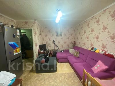 2-комнатная квартира · 42.3 м² · 1/4 этаж, Камзина 102 за 12.5 млн 〒 в Павлодаре