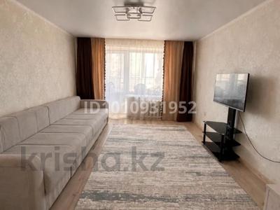 3-бөлмелі пәтер · 58 м² · 2/5 қабат, мкр Михайловка , Академическая 9/1, бағасы: 25 млн ₸ в Караганде, Казыбек би р-н