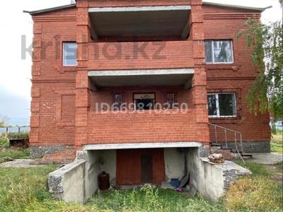 Отдельный дом • 6 комнат • 240 м² • 21 сот., 3 переулок 11 за 25 млн 〒 в Северо-Казахстанской обл.