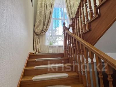 Отдельный дом · 6 комнат · 360 м², Инжир 9 за 2.5 млн 〒 в Астане