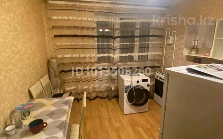 1-комнатная квартира · 40 м² · 10/10 этаж, мкр 11 37А — РОВД за 150 000 ₸ в Актобе — фото 2