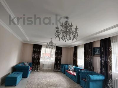 Отдельный дом · 7 комнат · 332 м² · 15 сот., Макатаева за 65 млн 〒 в Караоткеле