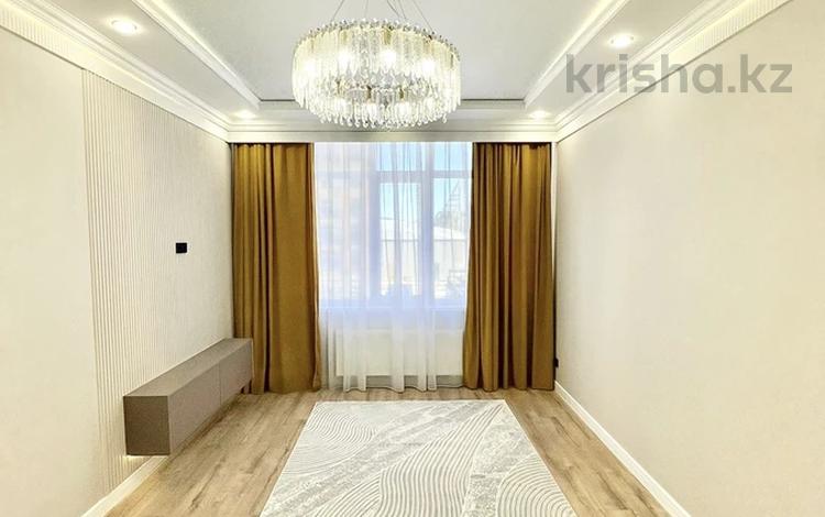 2-бөлмелі пәтер, 45 м², 11/12 қабат, Туран 34а, бағасы: 26 млн 〒 в Астане, Нура р-н — фото 2