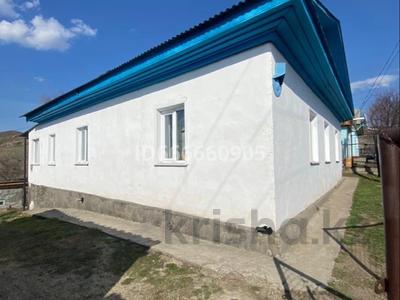 Отдельный дом • 4 комнаты • 80.4 м² • 0.1 сот., Южно-аульская 74 за 12 млн 〒 в Усть-Каменогорске