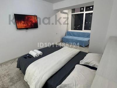 1-бөлмелі пәтер · 45 м² · 2/9 қабат, Варламова 345 — Толе би, бағасы: 2 500 〒 в Алматы, Алмалинский р-н