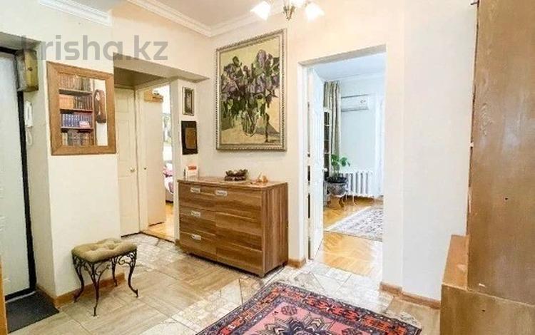 3-комнатная квартира, 70 м², 3/5 этаж, Шашкина 40