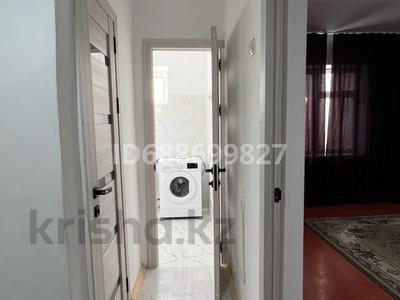 2-бөлмелі пәтер · 55 м² · 1/5 қабат, 15-й микрорайон, Жандосова 14, бағасы: 170 000 〒 в Шымкенте, Аль-Фарабийский р-н