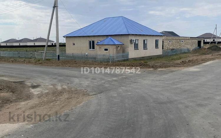 Отдельный дом · 3 комнаты · 120 м² · 10 сот., Сұлтан Бейбарыс 18 за 18.5 млн ₸ в Атырау — фото 2