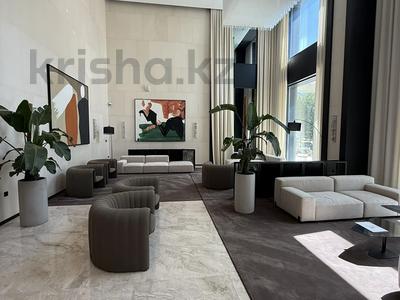 4-комнатная квартира · 225 м² · 4/18 этаж, Динмухамеда Кунаева 8а — Вид на бульвар Нуржол за 250 млн ₸ в Астане, Есильский р-н