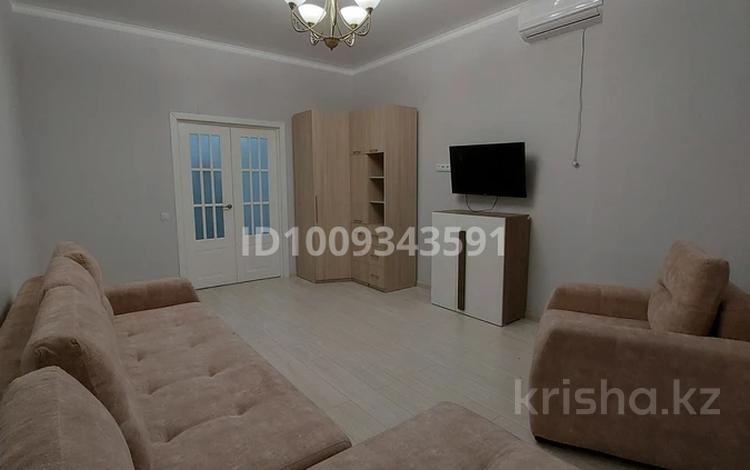 2-комнатная квартира · 76 м² · 13/18 этаж, Сауран — ул. Сауран, ТРЦ Керуен, рынок Сауран за 320 000 ₸ в Астане, Есильский р-н — фото 3