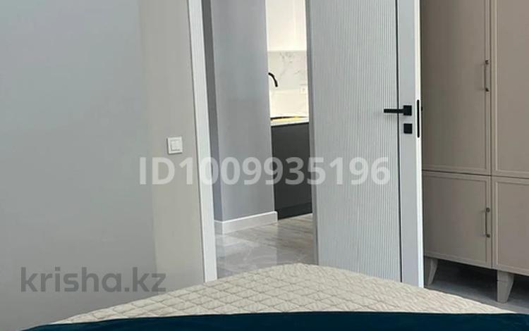 2-бөлмелі пәтер · 50 м² · 3/12 қабат, Торекулова 91, бағасы: 3 000 〒 в Алматы — фото 2