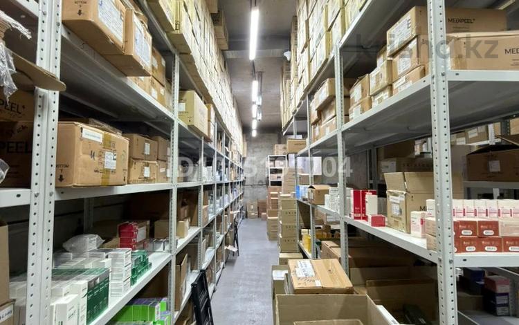 Свободное назначение, магазины и бутики, склады, студии · 162 м² за 810 000 ₸ в Алматы, Жетысуский р-н — фото 2