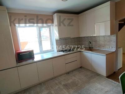Отдельный дом · 4 комнаты · 140 м² · 5.5 сот., Старый город, Диерменди 37 за 35 млн ₸ в Актобе