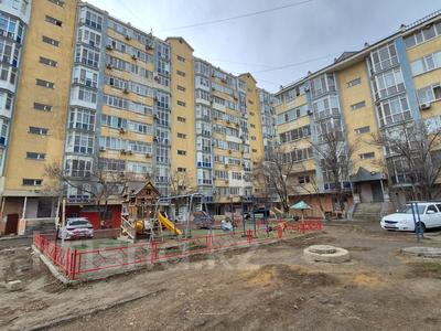 2-бөлмелі пәтер · 68 м² · 1/9 қабат, Центральный ш/а., Георгий Канцев 5 — Находится возле Драма театра, №17 школы, бағасы: 230 000 ₸ в Атырау, мкр Центральный