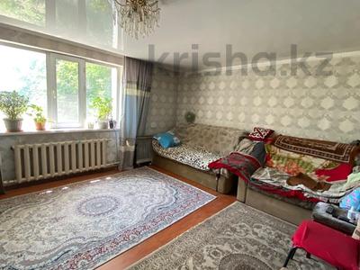 Продажа домов и дачи в Абай обл.: Отдельный дом · 3 комнаты · 60 м² · 10 сот., Восточный правый 2052 за 13 млн 〒 Отдельный дом · 3 комнаты · 60 м² · 10 сот., Восточный правый 2052 за 13 млн 〒 в Семее