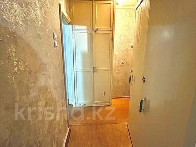 2-бөлмелі пәтер, 45 м², 5/5 қабат, мкр 5, по Алии молдагулова, бағасы: 10.6 млн 〒 в Актобе, мкр 5