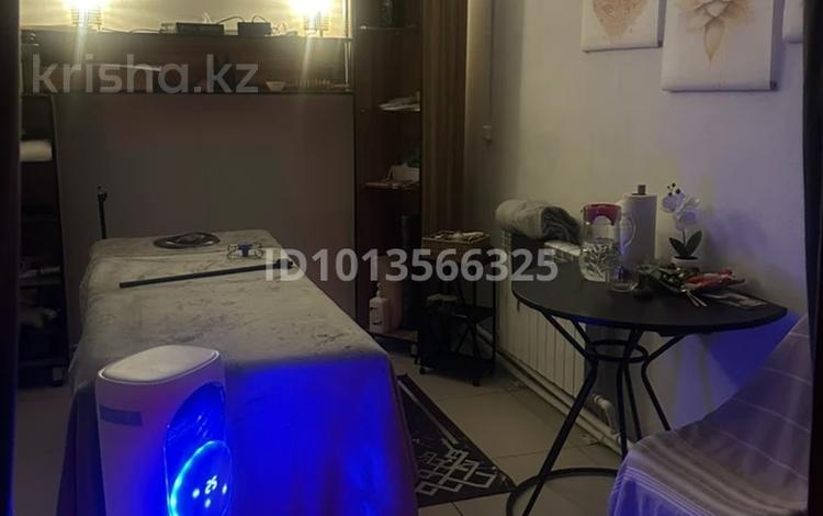 Свободное назначение · 14 м² за 400 000 ₸ в Семее — фото 2