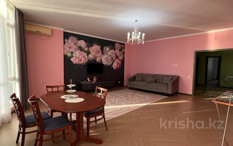3-комнатная квартира · 126 м² · 8/10 этаж, 15-й мкр 56а за 55 млн ₸ в Актау — фото 2