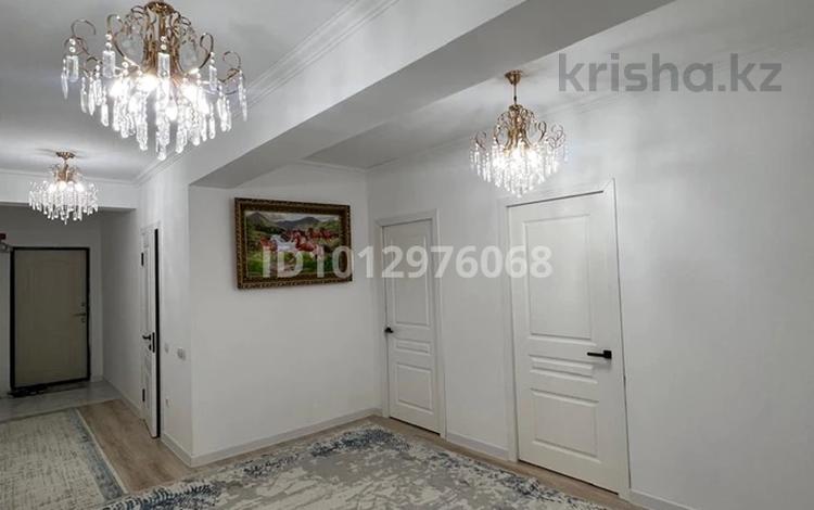 3-бөлмелі пәтер · 80 м² · 9/10 қабат, Жунисова — Толе би, бағасы: 280 000 ₸ в Алматы, Наурызбайский р-н — фото 2