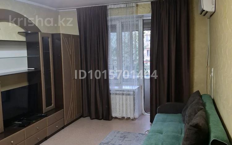1-бөлмелі пәтер · 35 м² · 3/3 қабат, Абылаихан 25, бағасы: 13 000 ₸ в Алматы, Алмалинский р-н — фото 2