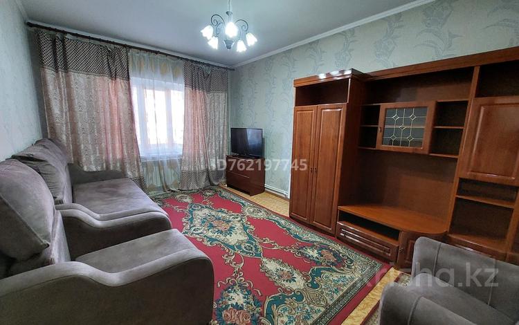 1-бөлмелі пәтер · 32 м² · 2/5 қабат, Алатау 19 — Напротив поликлиники, бағасы: 95 000 ₸ в Таразе — фото 2