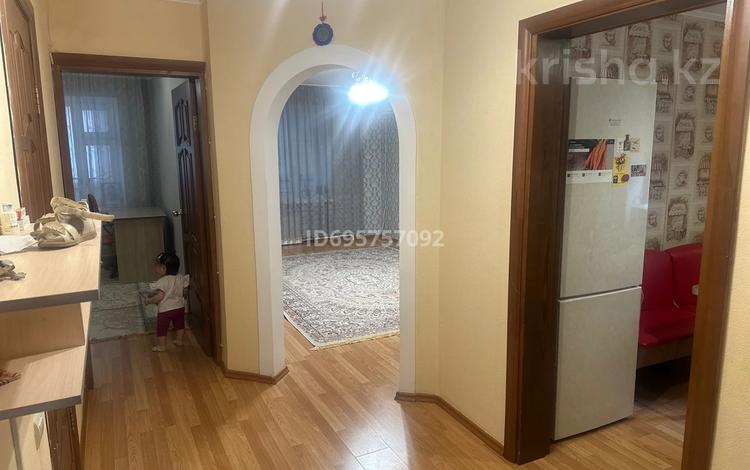 2-бөлмелі пәтер · 54 м² · 2/5 қабат, Шевченко 67, бағасы: 25 млн ₸ в Уральске — фото 2