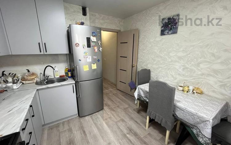 3-комнатная квартира · 79.4 м² · 1/9 этаж, Аэропорт за 35 млн ₸ в Костанае — фото 2