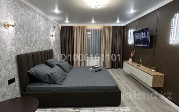 1-комнатная квартира · 32 м² · 3/5 этаж, Назарбаева 5 за 14 000 ₸ в Усть-Каменогорске — фото 2