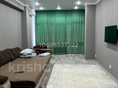 1-комнатная квартира · 60 м² · 2/9 этаж, Вокзальная 4/1 за 12 000 ₸ в Уральске