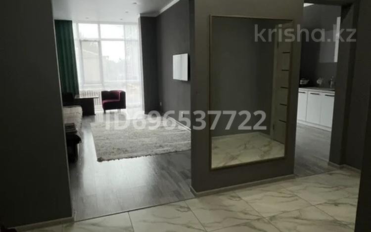 1-бөлмелі пәтер · 60 м² · 2/9 қабат, Вокзальная 4/1, бағасы: 12 000 ₸ в Уральске — фото 12