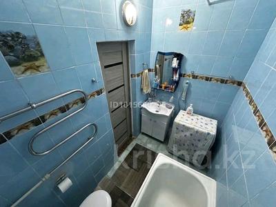 3-бөлмелі пәтер · 56 м² · 1/12 қабат, Ақсай-1А ш/а. — Толеби Момышұлы, бағасы: 60 млн ₸ в Алматы, Ауэзовский р-н