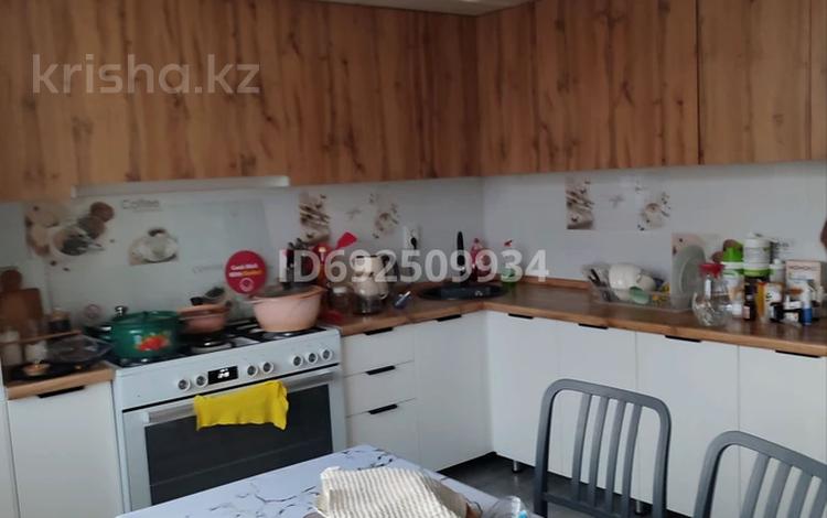 Жеке үй • 4 бөлмелер • 120 м² • 6 сот., Улы Дала 11 — В пос Киши Байсерке ,напротив 40 школы, бағасы: 50 млн 〒 — фото 2