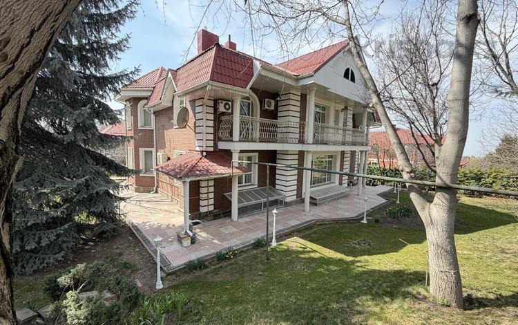 Отдельный дом · 8 комнат · 468 м² · 20.3 сот., мкр Юбилейный, Керей Жанибек Хандар 246 — Ондасынова за 3 млрд ₸ в Алматы, Медеуский р-н — фото 2
