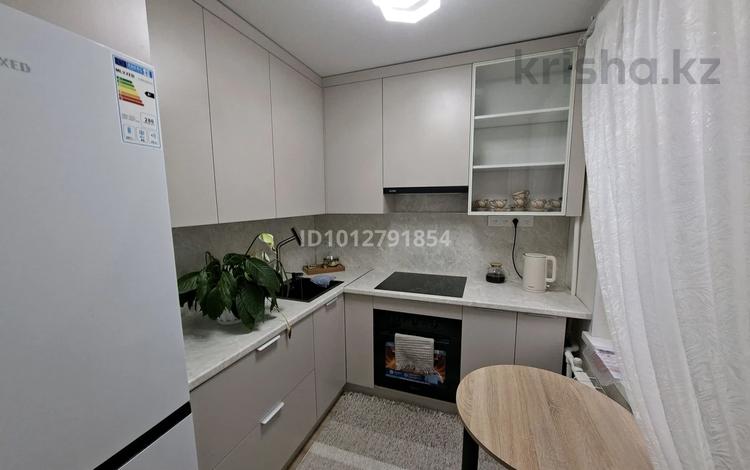 2-бөлмелі пәтер · 55 м² · 3/5 қабат, Микрорайон 3 4, бағасы: 250 000 ₸ в Конаеве — фото 2