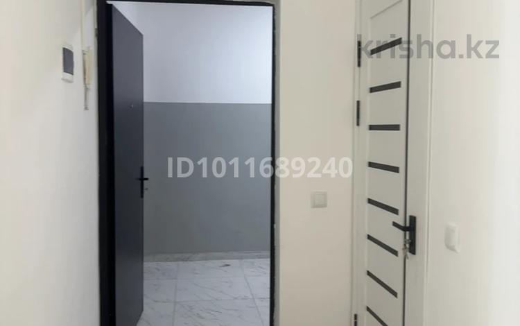 3-бөлмелі пәтер · 70 м² · 4/7 қабат, 9 көше 16/2 — 32 мектеп. Стадион. Ипадром., бағасы: 150 000 ₸ в Туркестане — фото 2