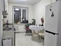 2-комнатная квартира · 52 м² · 5/10 этаж, жукова за 16 млн 〒 в Уральске — фото 4