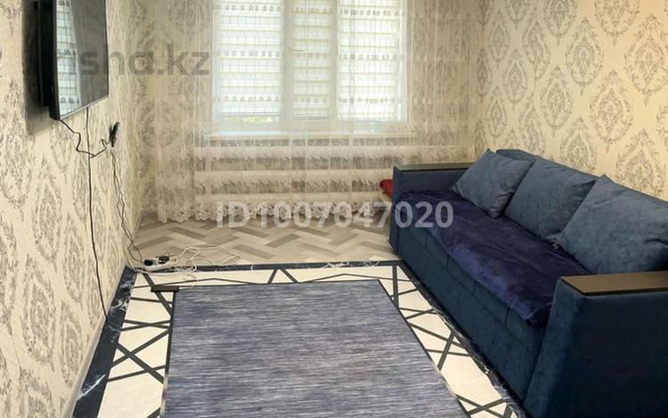 1-комнатная квартира · 33.1 м² · 5/5 этаж, Юности — Около ресторана " Жібек жолы " за 13 млн ₸ в Семее, Красный Кордон — фото 2