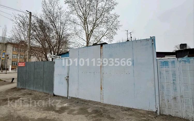 Часть дома · 2 комнаты · 50 м² · 6 сот., 6линия 16 2 — 47 Школа за 10 млн ₸ в Семее — фото 2