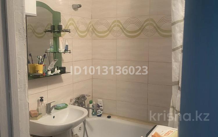 3-комнатная квартира · 58 м² · 5/5 этаж, мкр Новый Город, н абдирова 50/2 за 23 млн ₸ в Караганде, Казыбек би р-н — фото 2