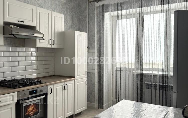 2-комнатная квартира · 72 м² · 1/5 этаж, мкр Северо-Восток 19/2 за 26 млн ₸ в Уральске — фото 2