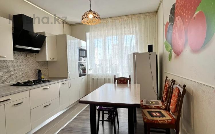 3-комнатная квартира · 86 м² · 5/9 этаж, мкр 11, Шайкенова 13 за 34 млн ₸ в Актобе — фото 2