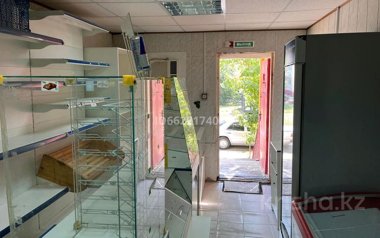 Дүкендер мен бутиктер · 31 м², бағасы: 13.5 млн ₸ в Атырау, мкр Привокзальный-5 — фото 8
