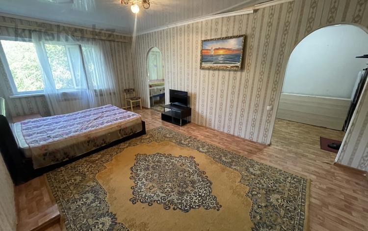 1-бөлмелі пәтер · 38 м² · 3/3 қабат, Ворошилова 3, бағасы: 9.4 млн ₸ в Костанае — фото 2
