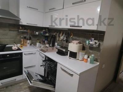 3-бөлмелі пәтер · 65.9 м² · 1/6 қабат, Оралхан Бокея 27, бағасы: 30 млн ₸ в Усть-Каменогорске