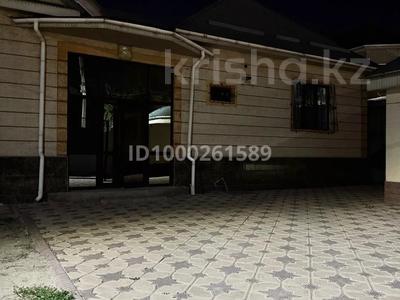 Отдельный дом · 6 комнат · 200 м², Конаева за 389 000 〒 в Таразе