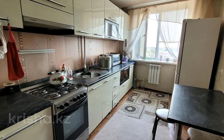 3-комнатная квартира · 64 м² · 7/9 этаж, желтоксан 82 — Золотой квадрат!Желтоксан-Казыбек би! Центр города! за 19.7 млн ₸ в Таразе — фото 2