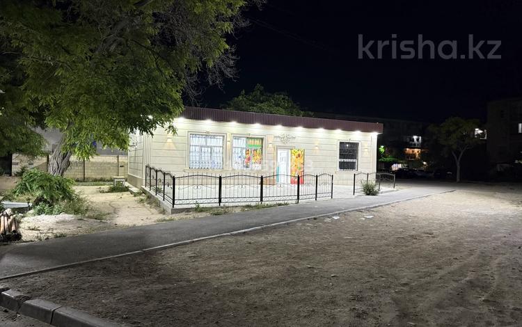 Дүкендер мен бутиктер · 100 м², бағасы: 400 000 ₸ в Актау, 2-й мкр — фото 25