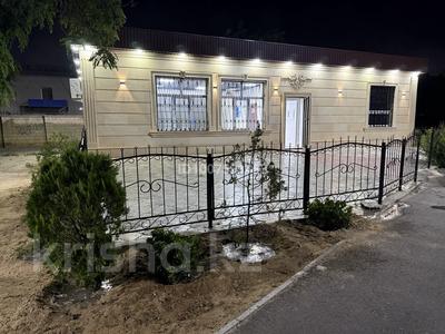 Дүкендер мен бутиктер · 100 м², бағасы: 390 000 ₸ в Актау, 2-й мкр