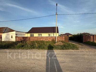 Жеке үй · 4 бөлме · 120 м² · 10 сот., Иманова 42 — Находится возле школы номер 1, бағасы: 21.5 млн 〒 в Кояндах